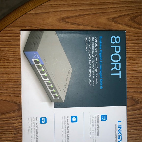 Linksys LGS108 8-port Gigabit Switch system - Picture 6 of 8